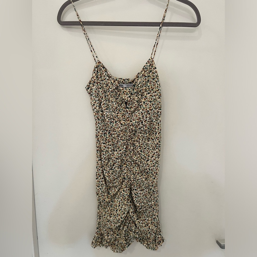 Zara ruched floral mini dress sz S